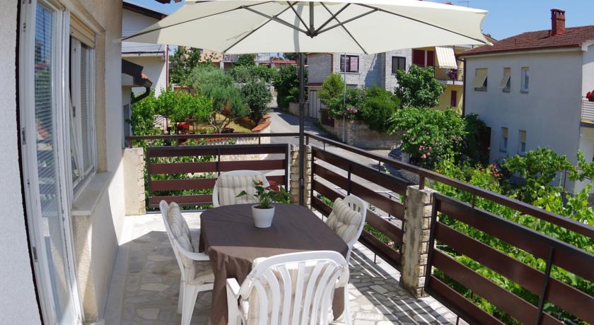 Apartman Nina *