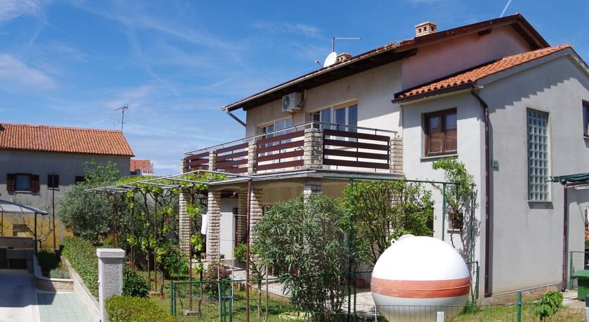 Apartman Nina